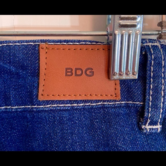 BDG Urban Blue Denim Shorts Foxy Hi-Waist 24 NWOT Sexy Butt Shorts Booty Lift - Picture 4 of 5